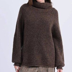 MOLLY BRACKEN Chocolate / Brown Chunky Turtleneck Sweater XS (runs large)
